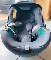 Britax Römer Baby-Safe iSense 3 neuwertig inkl.Neugeboreneneinl. Bayern - Grafenwöhr Vorschau