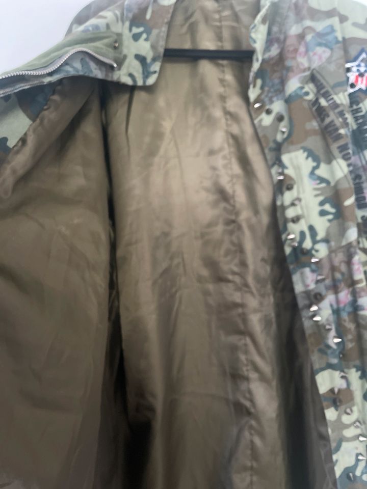 Kurzmantel  Parka Camouflage XL in Bessenbach