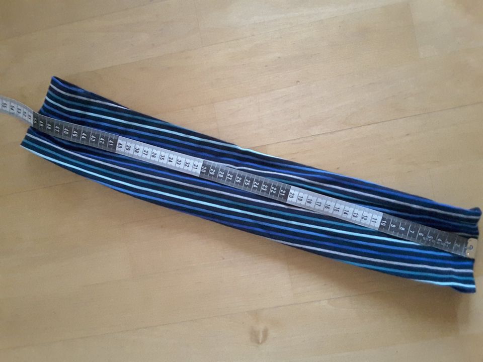 Loopschal blau schwarz 134 140 128 ca. 50cm lang wie NEU in Schwabmünchen