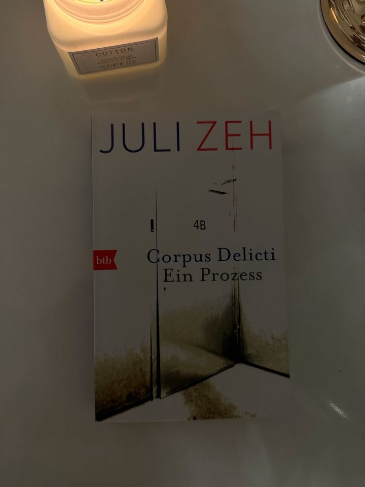 Juli Zeh (Corpus Delicti) in Limburg