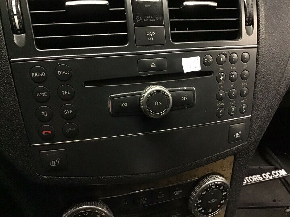 Mercedes Benz W204 Radio mit Bedienteil in Havixbeck