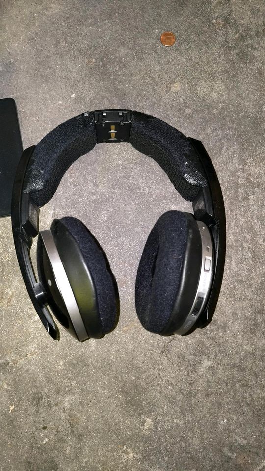 Kabellose Hi-Fi Kopfhörer - Sony MDR-6500 in Hamburg