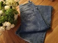 Sehr schöne High Waist Jeans Gr 40 Sachsen-Anhalt - Magdeburg Vorschau