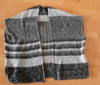 Betty Barclay Strickponcho Rheinland-Pfalz - Eitelborn Vorschau