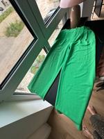 Sommerliche Marlenehose in grün Niedersachsen - Wedemark Vorschau