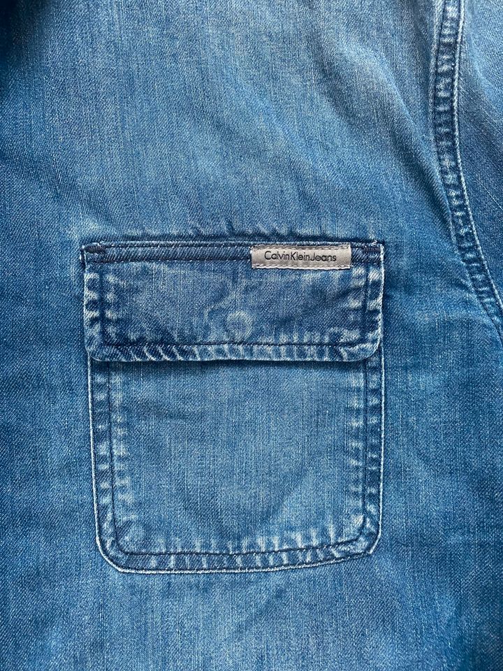 Vintage Calvin Klein Jeanshemd, Gr. L in Leipzig