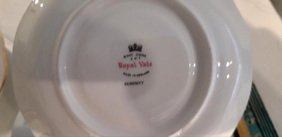 Bone China Royal Vale 3tlg. Gedeck Made in England in Großenlüder