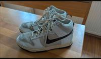 NIKE Dunk High weiß/weinrot 40 - Turnschuhe Sneaker Bayern - Murnau am Staffelsee Vorschau