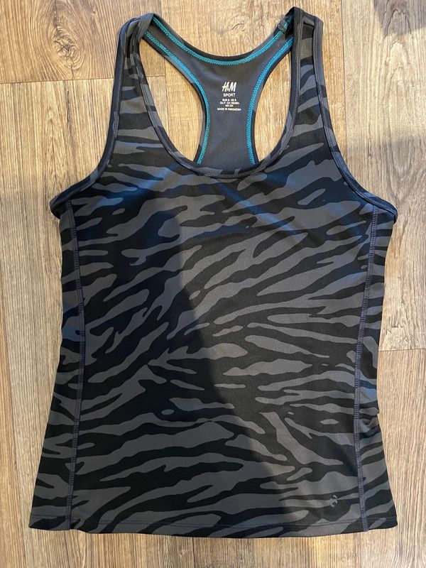 H&M Top, Sporttop, Tanktop Sport, S, schwarz grau animalprint in Dortmund