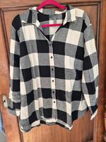 Bluse / Hemd weiß-schwarz kariert Gr. 50 Bayern - Langenpreising Vorschau