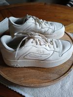 Trendige Leder Plateau Sneakers von Fila in Farbe Creme Gr. 39,5 Baden-Württemberg - Rheinau Vorschau