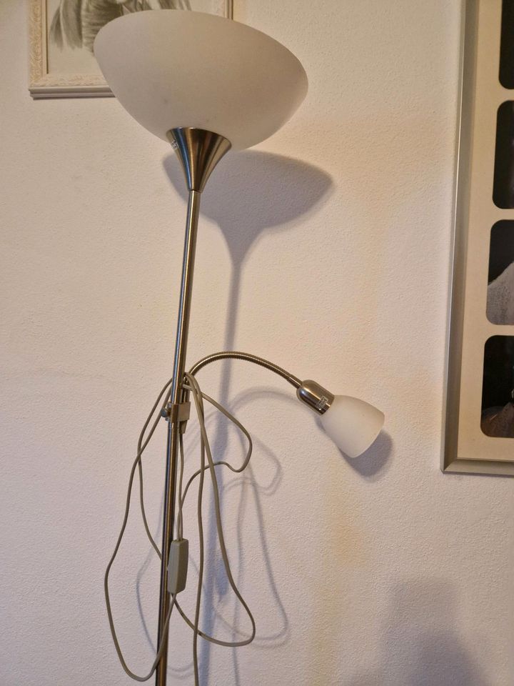 schlichte Stehlampe in Moosburg a.d. Isar