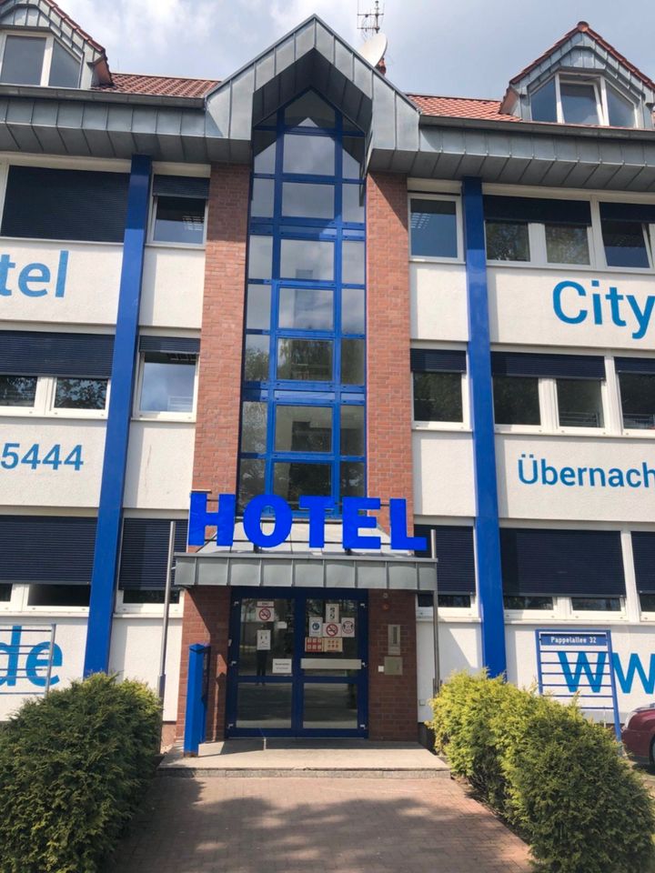 Hotel in Neuseddin 1 bis zu 300 Person ab 18€ pro Person/Nacht in Seddiner See