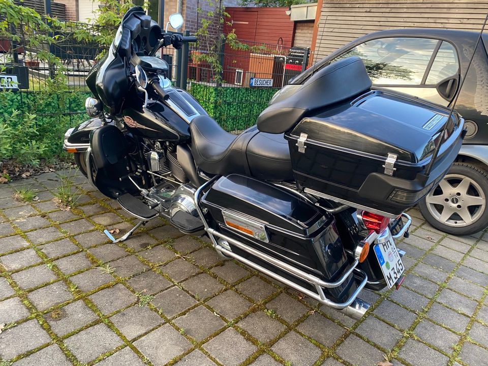 E Glide Harley Davidson nur 22.000 Km gelaufen in Schenefeld
