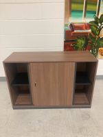 Steelcase Sideboard Aktenschrank 2OH Nuss Schiebetüren Nordrhein-Westfalen - Hilden Vorschau