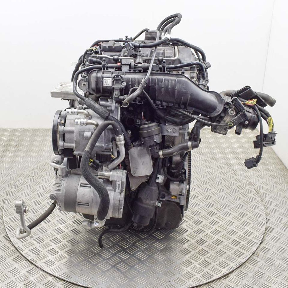 BMW F45 komplett Motor B38A15A in Koblenz