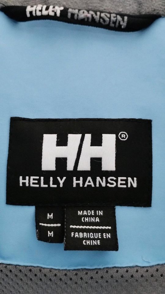 Helly Hansen Winterjacke, Größe M,Hellblau, selten getragenSchuss in Essen