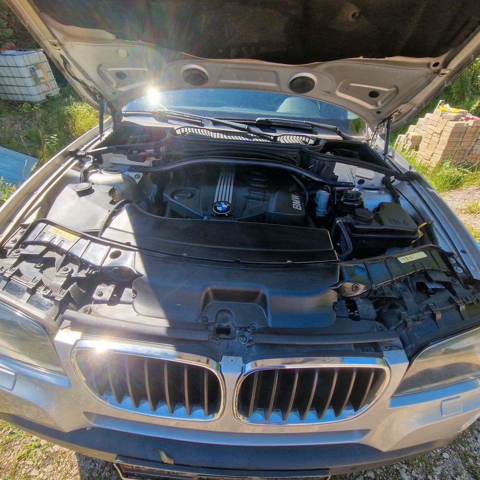 BMW X3 2.0 TÜV bis 12.2025 Motorproblem in Rheinau