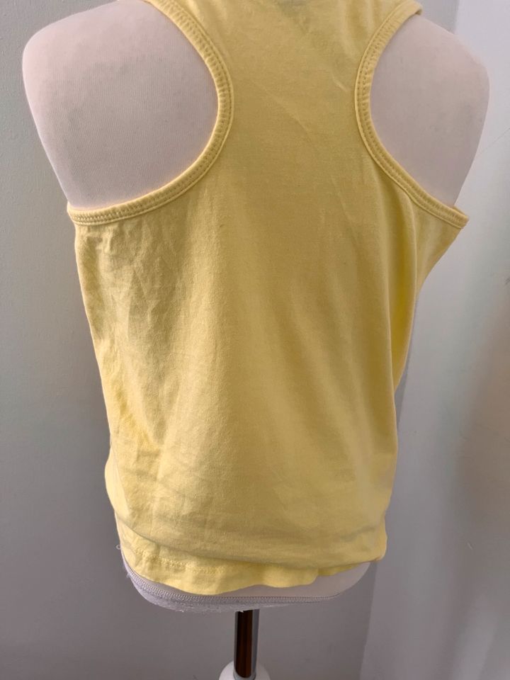 Shirt tanktop top gelb Eis 5 Jahre  110 in Frankfurt am Main