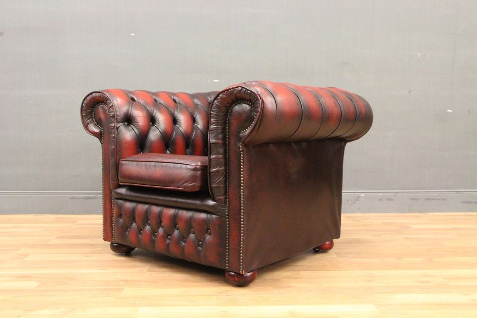 Chesterfield Sessel Englisch Englisch Leder Antik Hocker in Lage