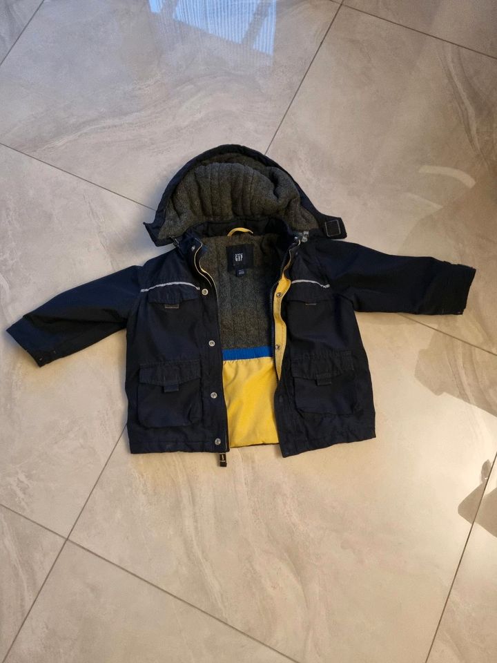 Kinderjacke von Gap Größe 98/104 in Östringen