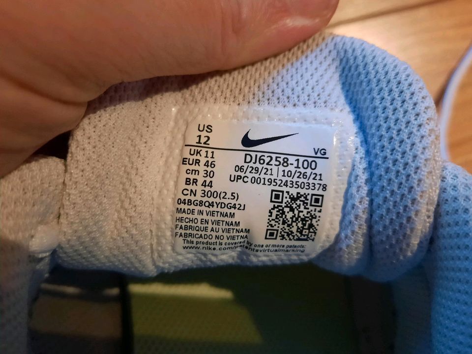 Nike Tanjun Sneakers Turn-Schuhe Größe 46 11 weiß in Bad Laer