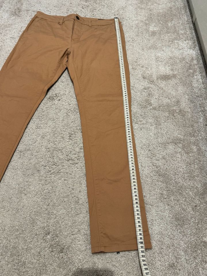 ASOS Chino Slimfit braun W32 in Frankfurt (Oder)