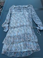 Geblümtes Kleid von Suisse München - Allach-Untermenzing Vorschau