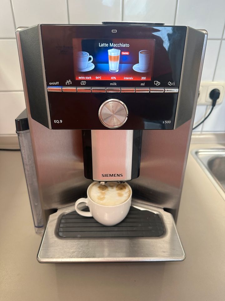 Siemens Eq9 S500 Kaffeemaschine Kaffeevollautomat Espresso Brühei in München
