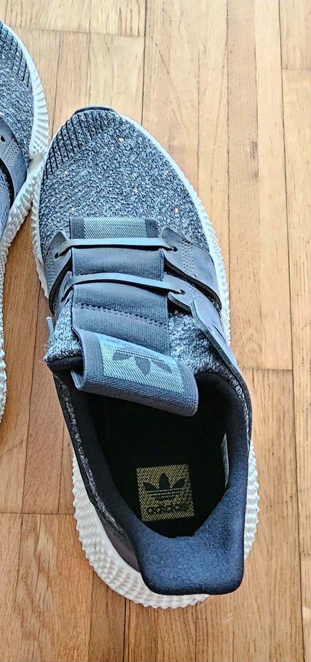 Adidas Prophere Trainers " Grey "Schuhe in Stuttgart