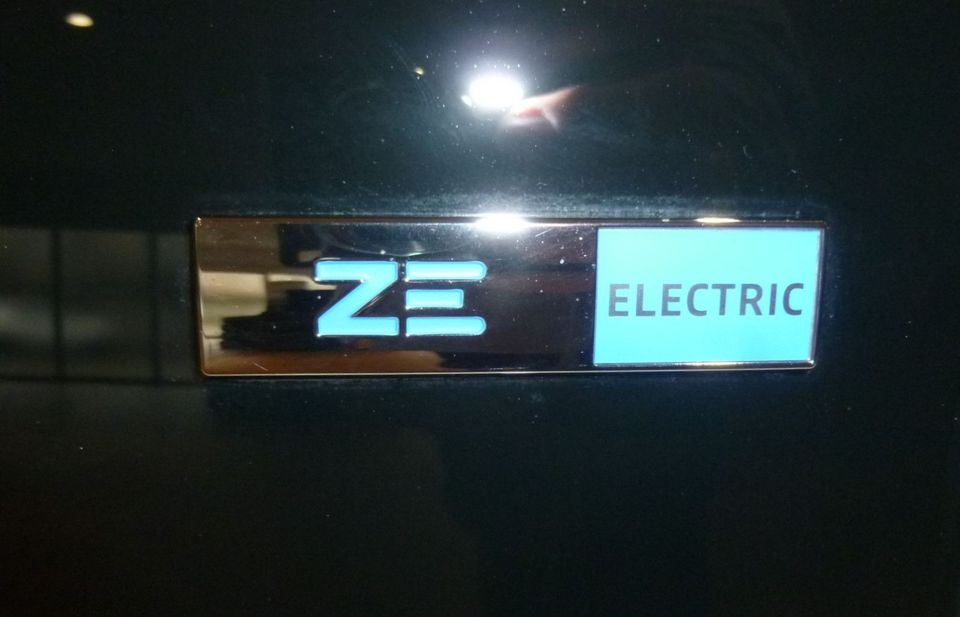 Renault Twingo Zen Electric, 21,4 kwh Batterie,Easy Link in Halver