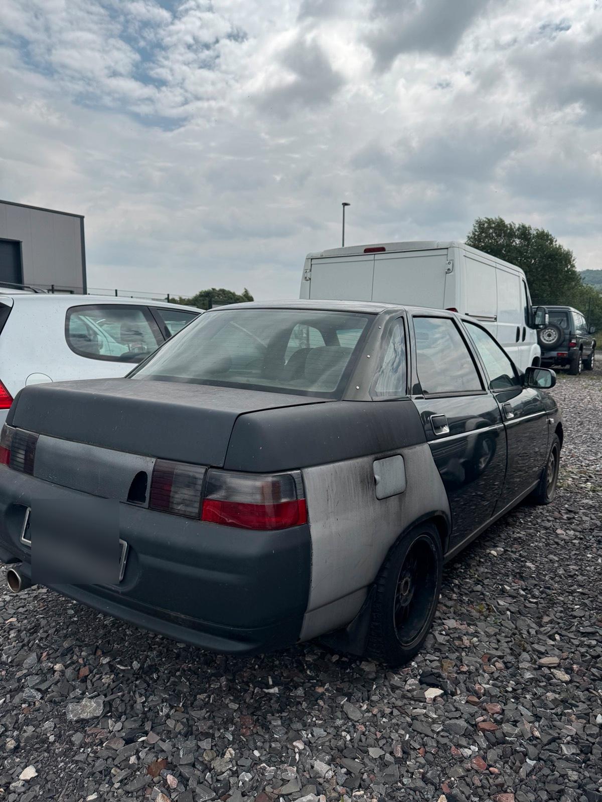 Abbildung des Autos Lada 2110 16 valve