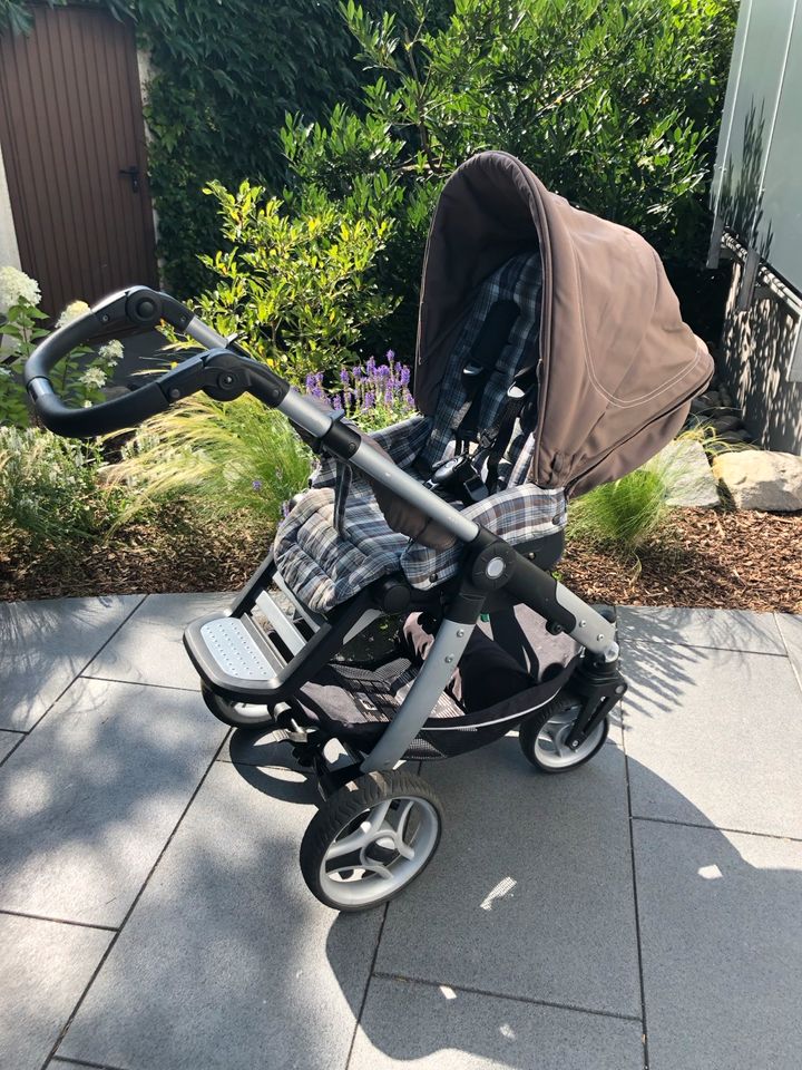 Kinderwagen Teutonia mit Wanne(blau) und Sportsitz (braun) in Osnabrück