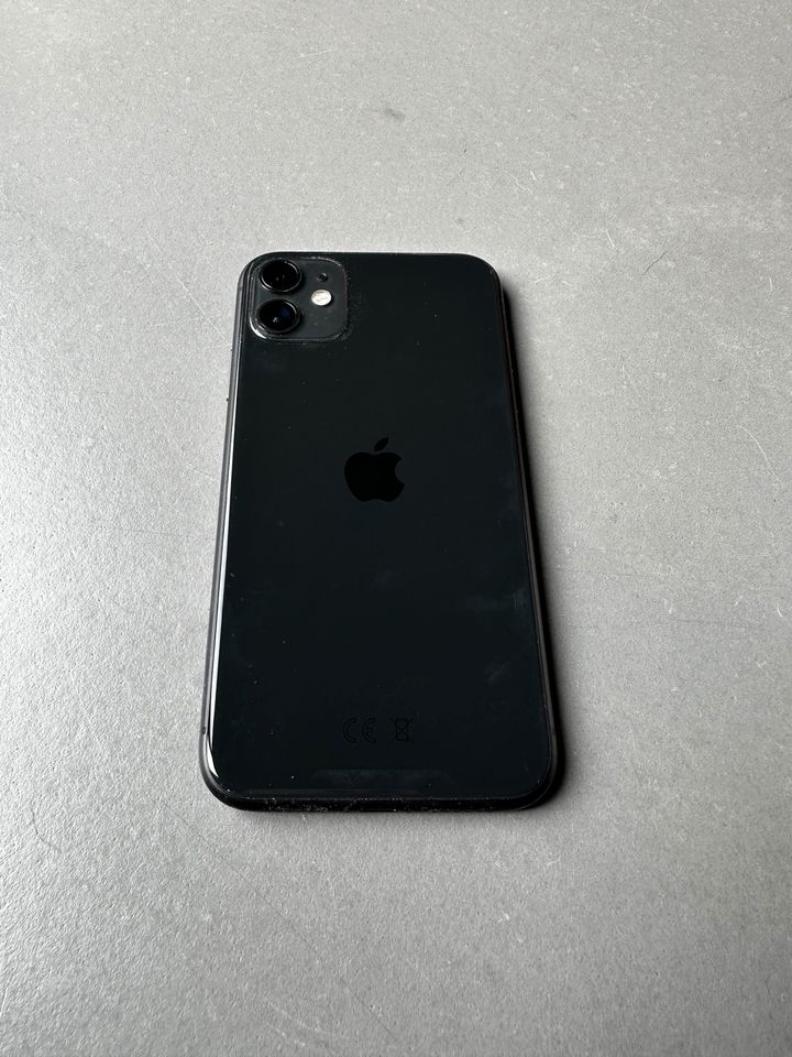 iPhone 11 / 64GB / Black / Schwarz in Düsseldorf