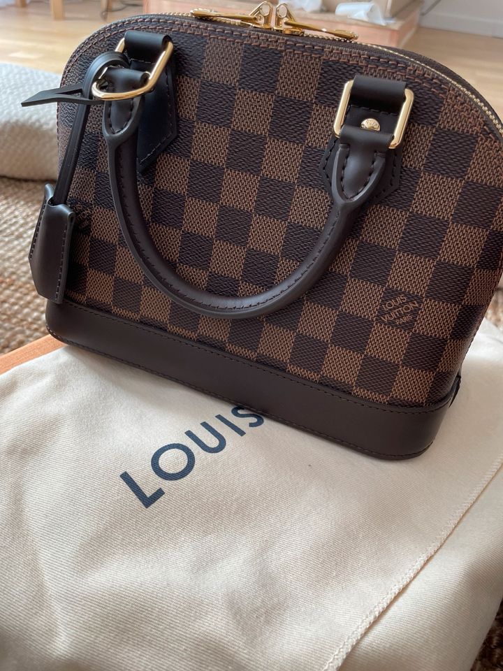 Neu & ungetragen: Louis Vuitton Alma BB Damier Ebene Canvas in Berlin