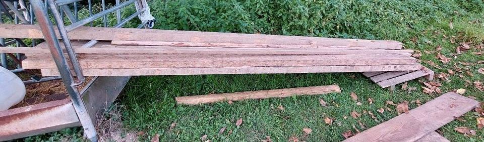 Holzbalken, Holz,Nut und Federbretter,Holzverkleidung,Gartenhaus in