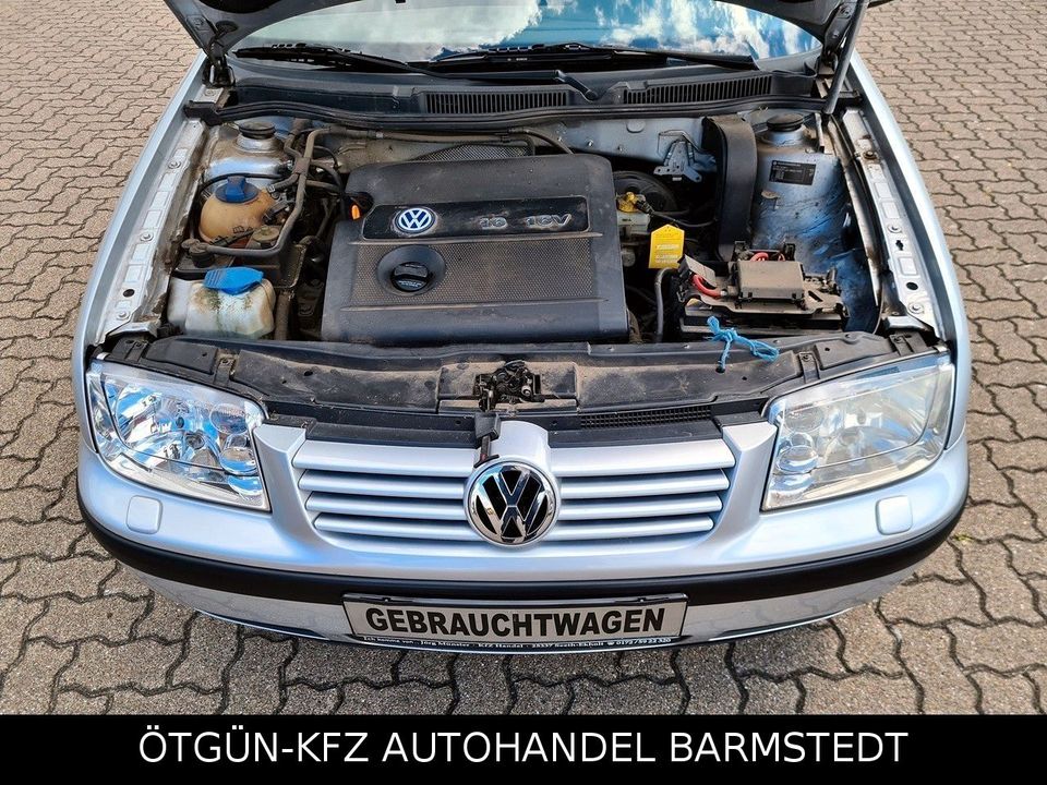 Volkswagen Bora 1.6 EDITION/AHK/KLIMAAU/SHZ/4xEFH/BC/MAL/SH in Barmstedt