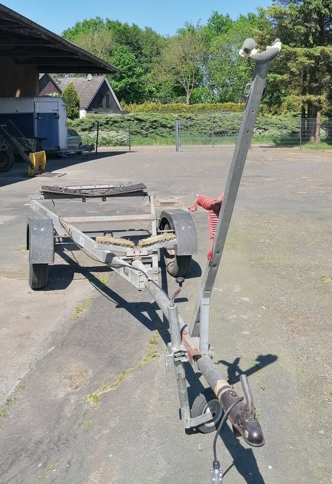 Segelboot Segeljolle Flying Cruiser mit Trailer und Motor in Freiburg (Elbe)