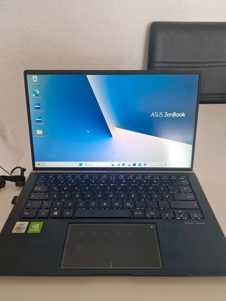 Asus Zenbook UX434FLC in Witten