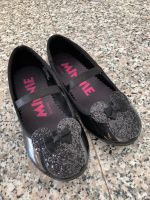 Neuwertig: Ballerina / Schuhe mit Minnie Mouse in Größe 28 Berlin - Reinickendorf Vorschau