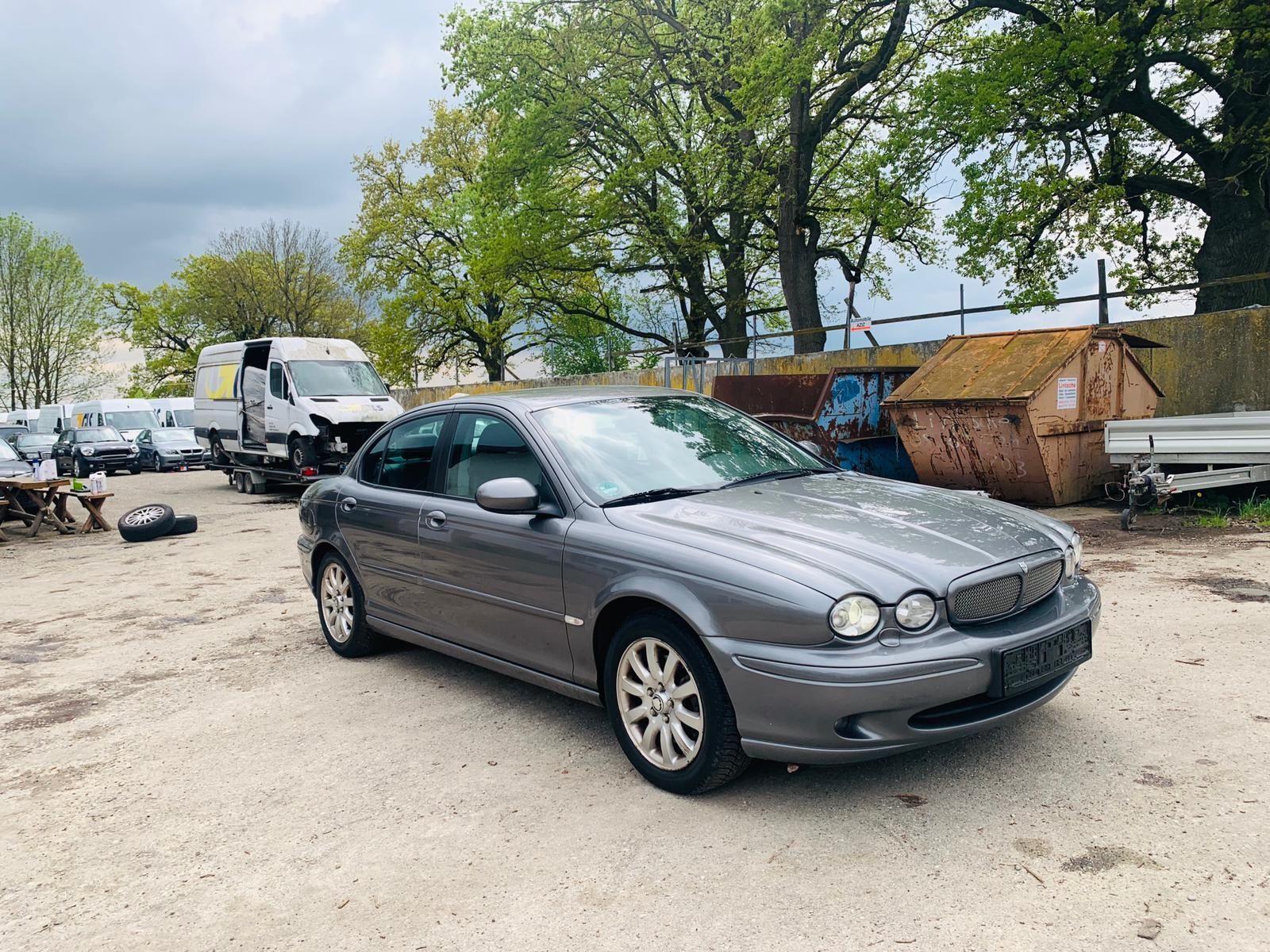 Abbildung des Autos Jaguar X-Type 4X4 ALLRAD…