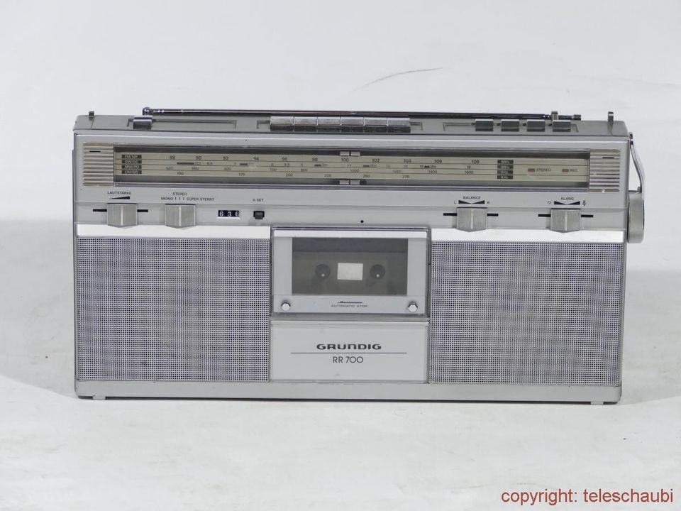 Grundig Kassettenrecorder/Kofferradio RR700 1985, f. Bastler in Aichwald