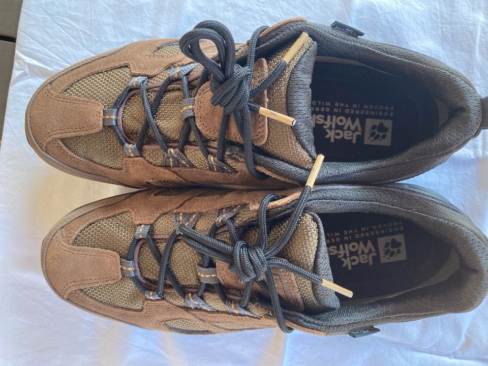 Jack Wolfskin Herrenschuhe Vojo 3 Texapore Low M Gr. 42,5 in Dreieich