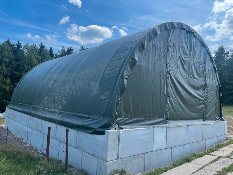 Folientunnel - Zur Privaten & Gewerblichen Nutzung - Lagerzelt Lagerhalle Depot Unterstand Überdachung Schutz Garage Carport Industriezelt Mehrzweckhalle Wetterfest Hohe Traglast kein Fundament nötig in Hamburg