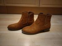 Graceland Stiefeletten 39 Wildlederoptik braun neuwertig München - Moosach Vorschau
