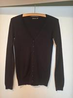 Schicke schwarze Strickjacke mit Knopfleiste in Gr. S Niedersachsen - Wolfsburg Vorschau