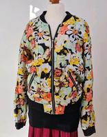 Vila | Jäckchen Stil Bomberjacke Damen Floral Größe S Bayern - Kösching Vorschau
