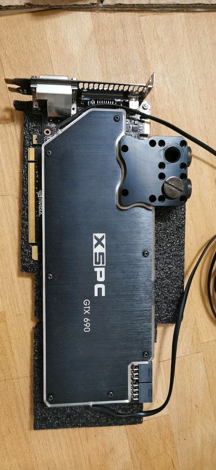 EVGA Nvidia GTX 690 mit XSPC WAKÜ Block in Schrobenhausen