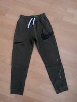 Nike Jungen Jogging Hose Gr.L 147-158 khaki grün Swoosh (152) Baden-Württemberg - Reutlingen Vorschau