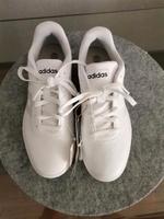 *NEU* mit Etikett, Sneaker von Adidas Nordrhein-Westfalen - Emsdetten Vorschau